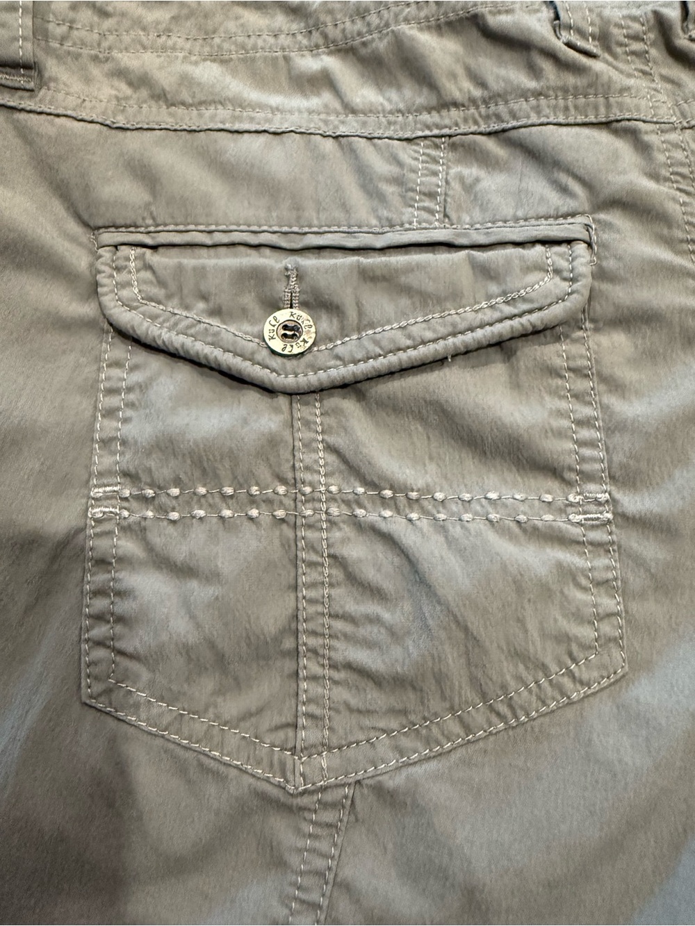 Kuhl Olive Green Women's 8 Hiking Shorts - Picture 7 of 15